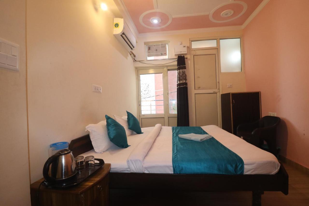 Triple One Hotel Tapovan Rishikesh,Near Laxman Jhula Eksteriør billede