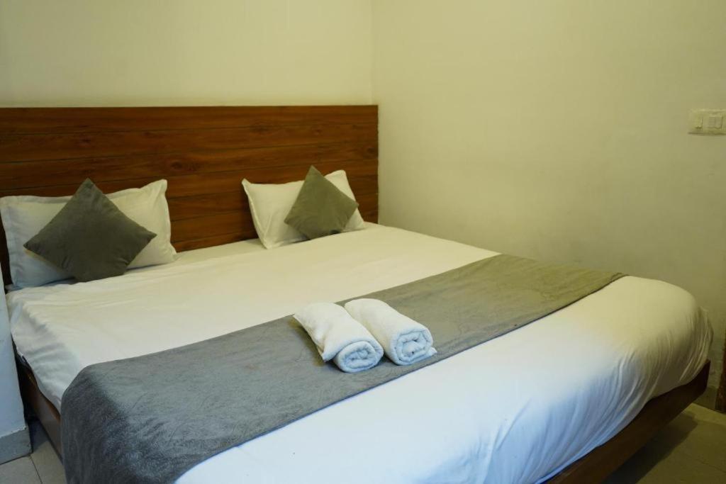 Triple One Hotel Tapovan Rishikesh,Near Laxman Jhula Eksteriør billede